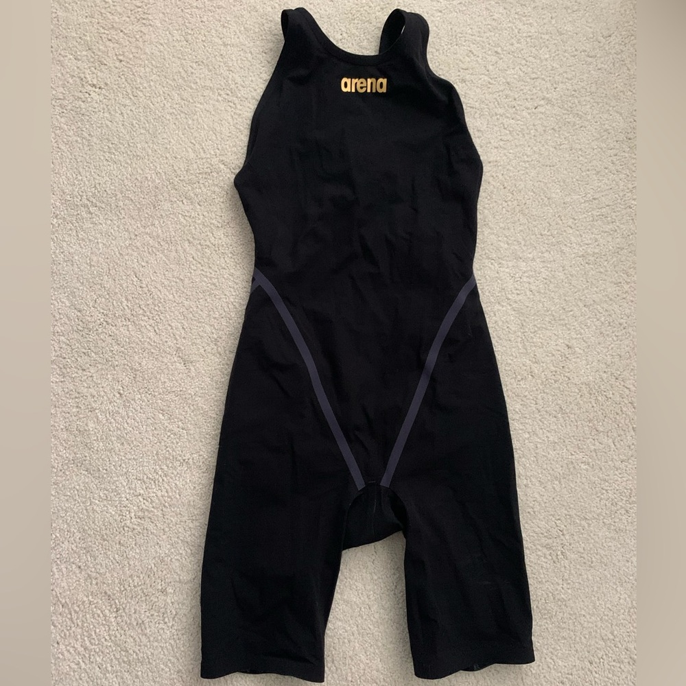 Arena women's powerskin Carbon Core FX Closed Back Tech Suit swimsuit size 26